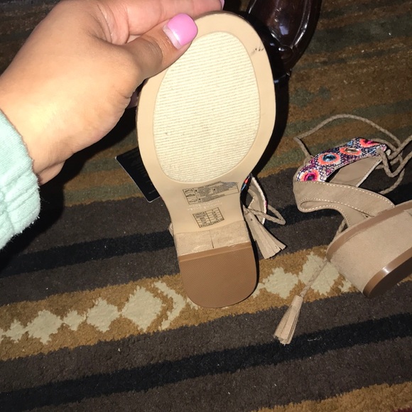 Sandals - Picture 3 of 4